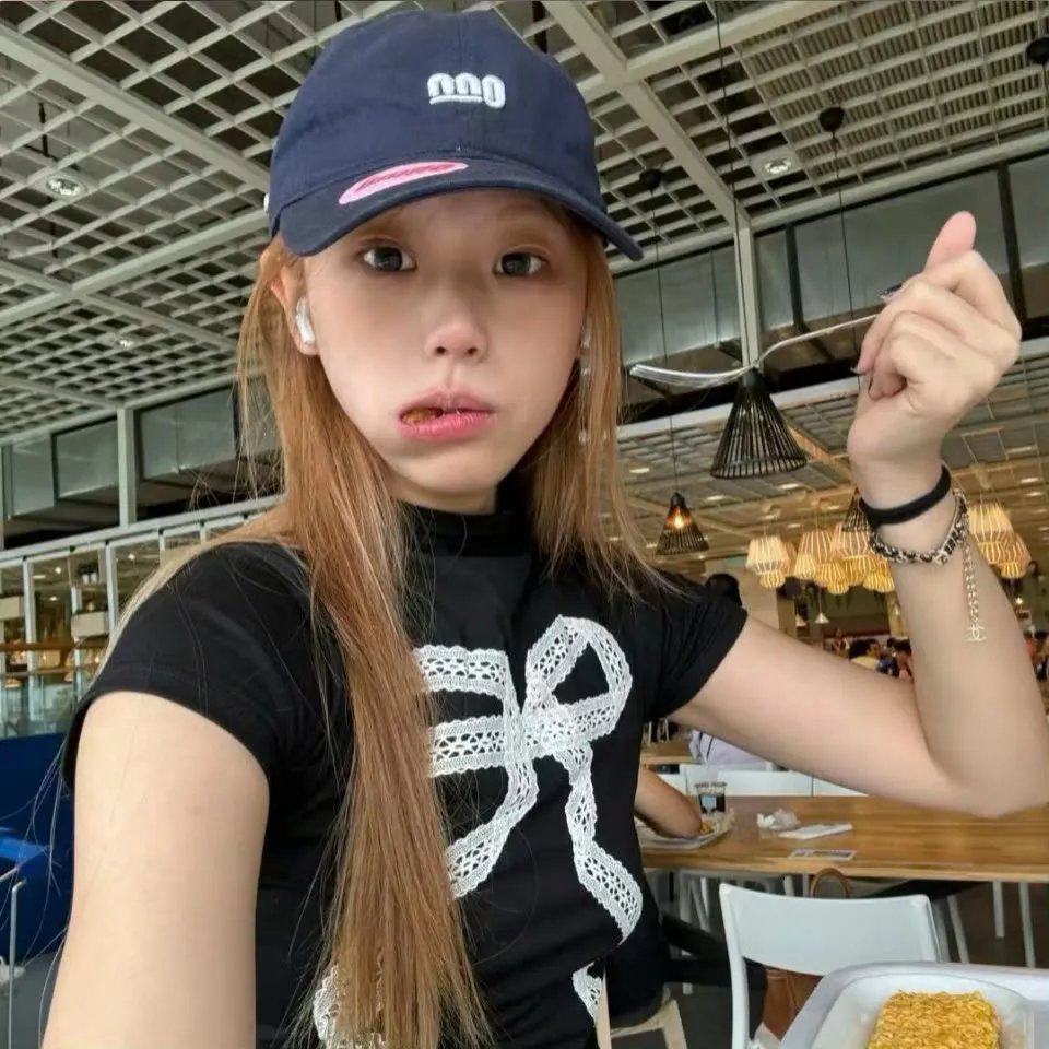 我与妈妈的黄色脚踏车